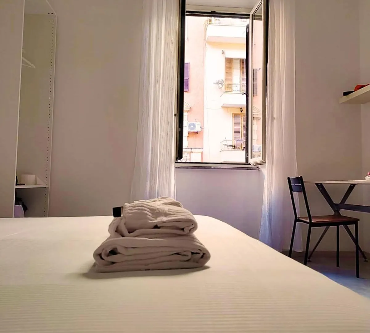 Vivirome - 2 Bedrooms Apartment - San Giovanni  Rome